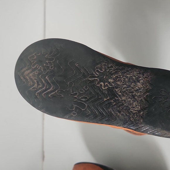 Bogs Black and Orange Kids Rain Boots - Picture 5 of 6